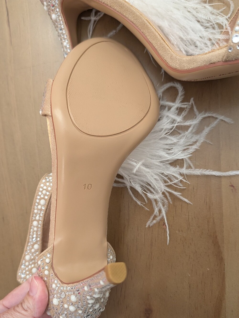 Women's Nude Rhinestone & Feather Strappy Heels Size 10 NWOT Gorgeous 😍 - Picture 5 of 7